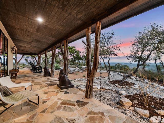 1191 Saddleback Ridge, Bandera, TX 78003