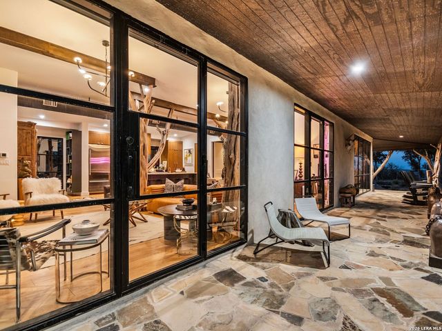 1191 Saddleback Ridge, Bandera, TX 78003