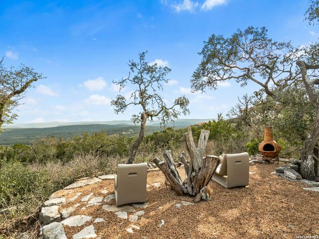 1191 Saddleback Ridge, Bandera, TX 78003