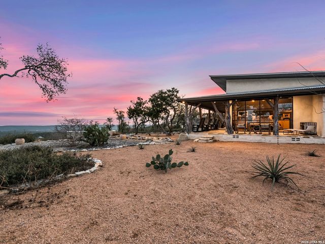 1191 Saddleback Ridge, Bandera, TX 78003