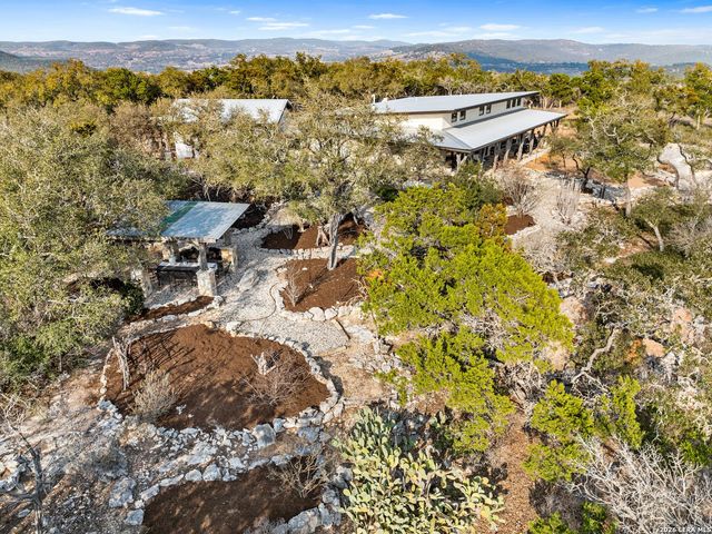 1191 Saddleback Ridge, Bandera, TX 78003