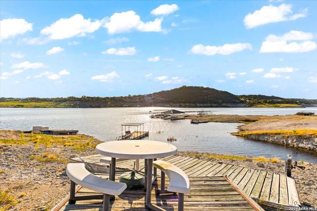 781 Lookout Dr, Lakehills, TX 78063