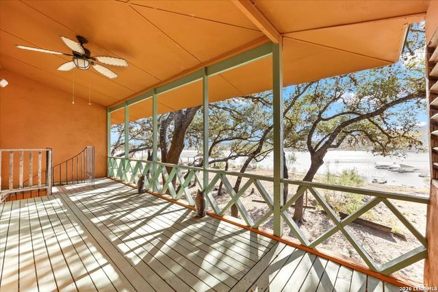 781 Lookout Dr, Lakehills, TX 78063