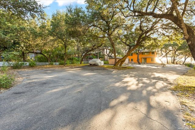 781 Lookout Dr, Lakehills, TX 78063