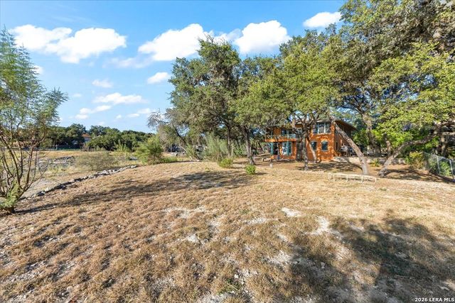 781 Lookout Dr, Lakehills, TX 78063