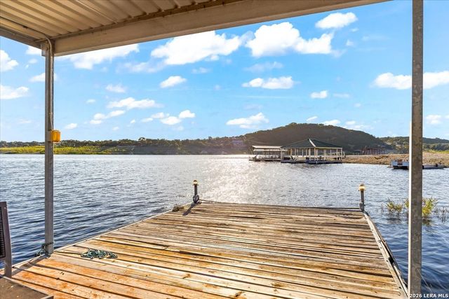 781 Lookout Dr, Lakehills, TX 78063