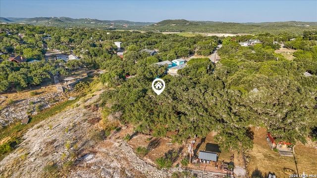 781 Lookout Dr, Lakehills, TX 78063