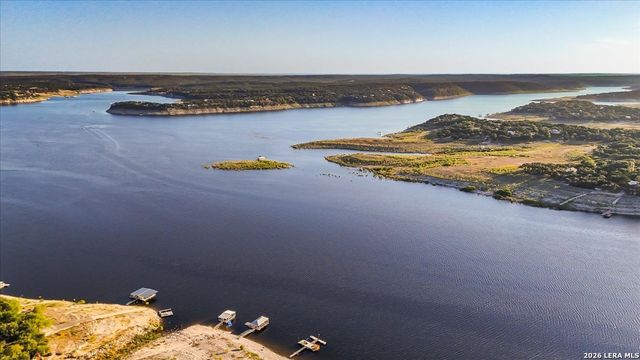 781 Lookout Dr, Lakehills, TX 78063