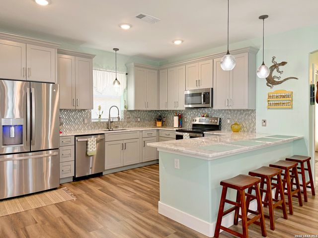 2872 Lakeview, Canyon Lake, TX 78133