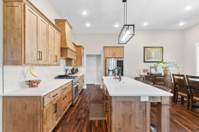 5961 S Doubletree Court, Springfield, MO 65810