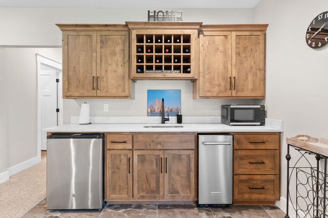 5961 S Doubletree Court, Springfield, MO 65810