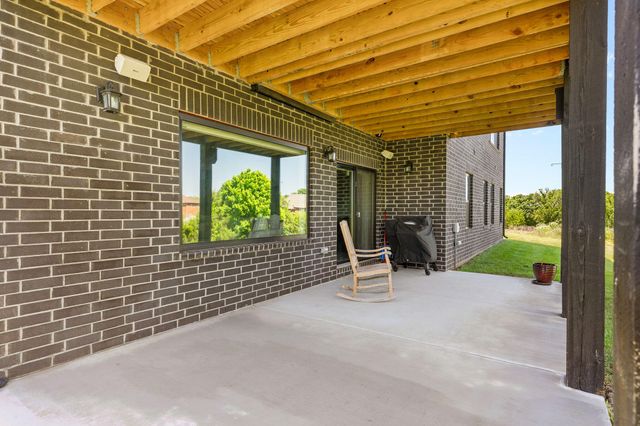 5961 S Doubletree Court, Springfield, MO 65810