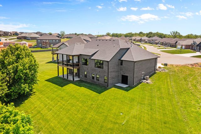 5961 S Doubletree Court, Springfield, MO 65810