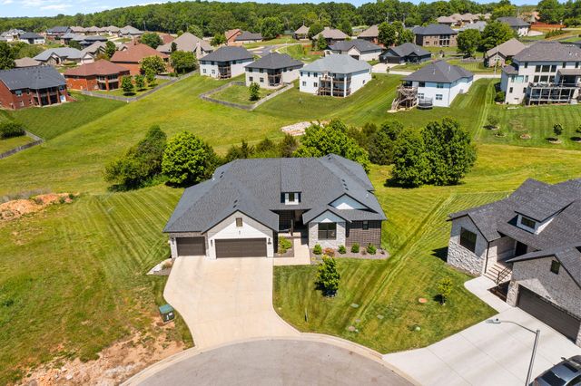 5961 S Doubletree Court, Springfield, MO 65810