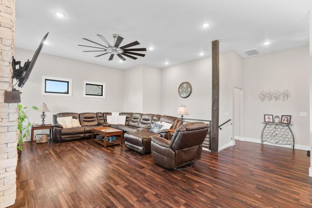5961 S Doubletree Court, Springfield, MO 65810