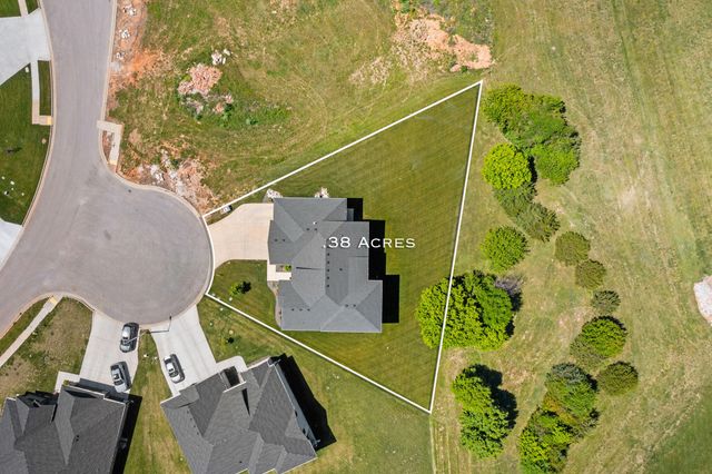 5961 S Doubletree Court, Springfield, MO 65810