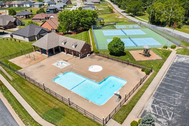 5961 S Doubletree Court, Springfield, MO 65810