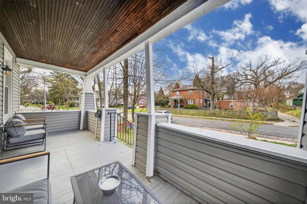 Image 2 of property listing at 303 E MELROSE AVE, Baltimore, MD 21212
