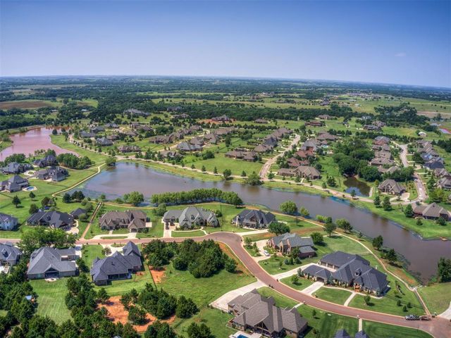 2608 Summit Crossing Parkway, Norman, OK 73071