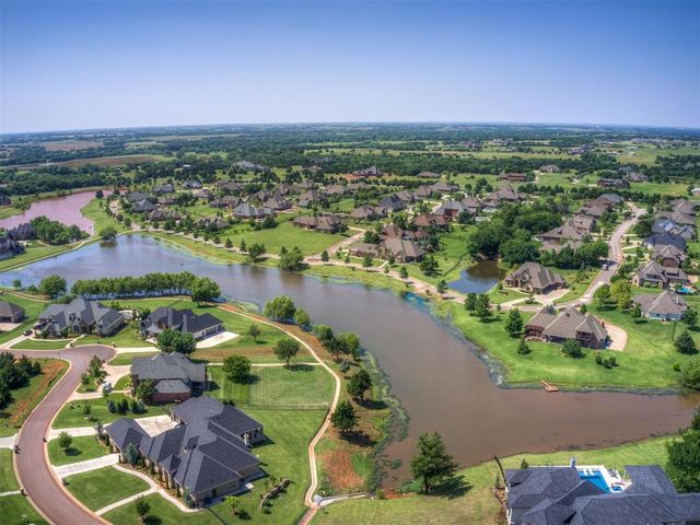 2608 Summit Crossing Parkway, Norman, OK 73071