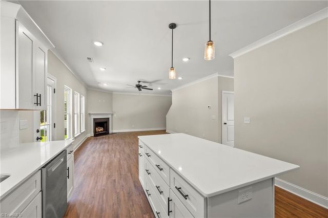 1920 Wild Rosewood Way, Winston-salem, NC 27103