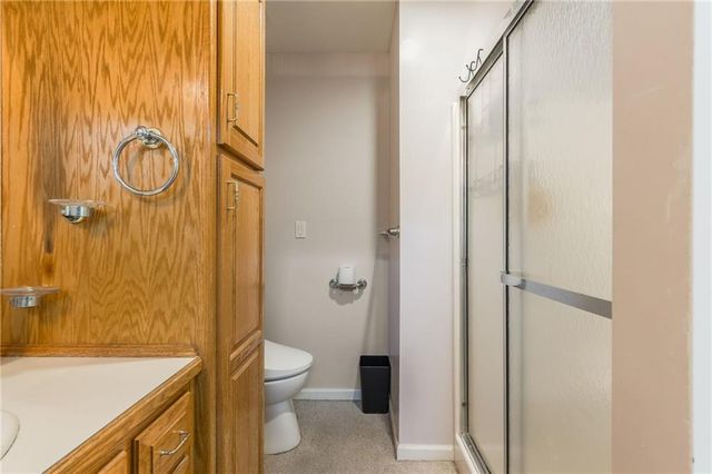 2906 NE Russell Road, Kansas City, MO 64117