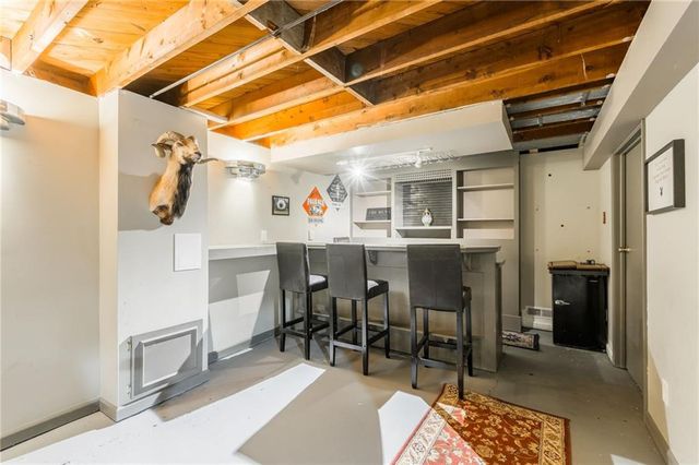 2906 NE Russell Road, Kansas City, MO 64117