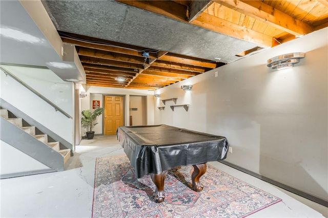 2906 NE Russell Road, Kansas City, MO 64117