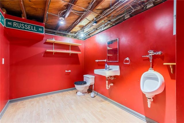 2906 NE Russell Road, Kansas City, MO 64117