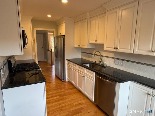 86 South Trail A, Stratford, CT 06614