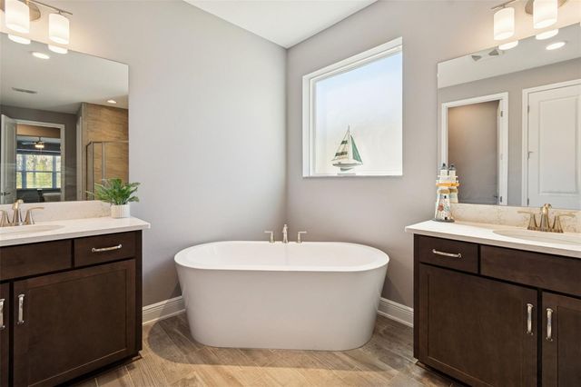 19328 EAGLE CREEK LANE, Tampa, FL 33647