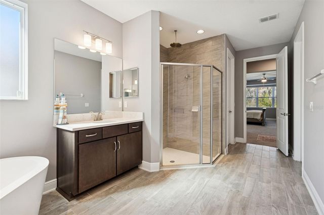 19328 EAGLE CREEK LANE, Tampa, FL 33647