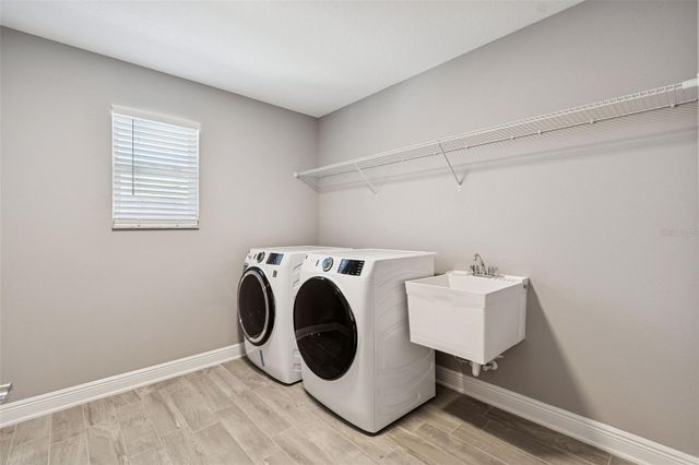 19328 EAGLE CREEK LANE, Tampa, FL 33647