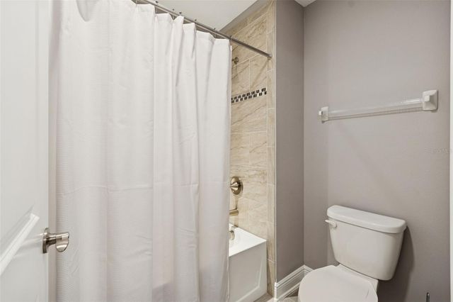 19328 EAGLE CREEK LANE, Tampa, FL 33647