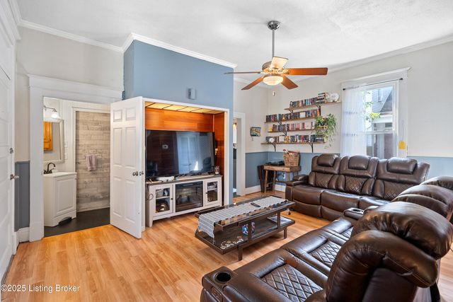 4905 S 5th St, Louisville, KY 40214