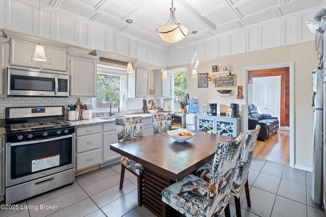 4905 S 5th St, Louisville, KY 40214