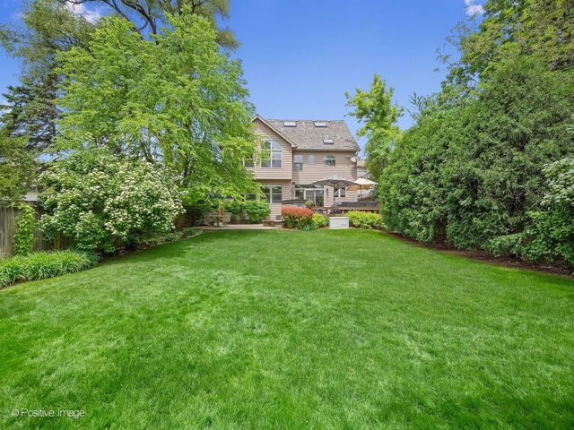 325 Ruby Street, Clarendon Hills, IL 60514