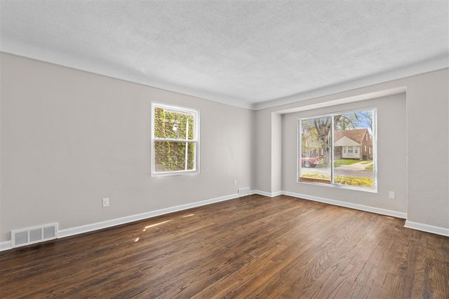 18484 Warwick Street, Detroit, MI 48219