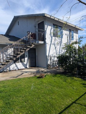 1210 Sanger Avenue, Sanger, CA 93657