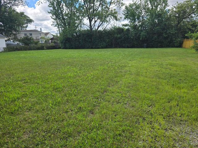 7207 Church Street, Morton Grove, IL 60053
