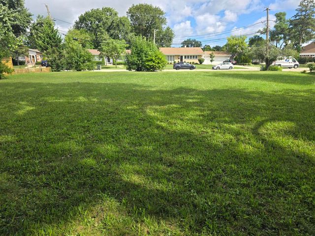7207 Church Street, Morton Grove, IL 60053