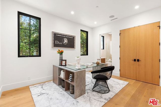 2565 Patricia Avenue, Los Angeles, CA 90064