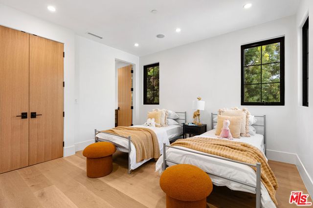 2565 Patricia Avenue, Los Angeles, CA 90064