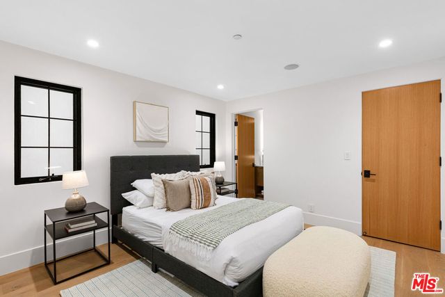 2565 Patricia Avenue, Los Angeles, CA 90064