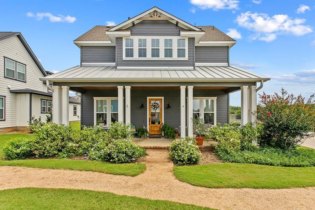 1009 Twain ST, Driftwood, TX 78619