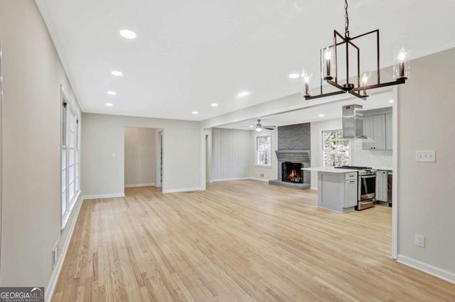 2906 Cartwright Drive, Decatur, GA 30033