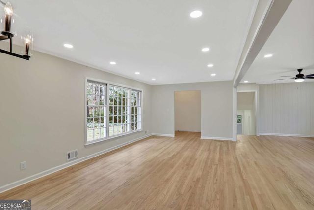 2906 Cartwright Drive, Decatur, GA 30033