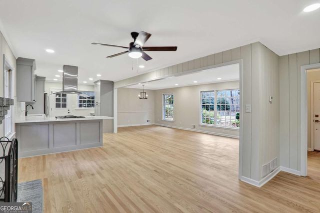 2906 Cartwright Drive, Decatur, GA 30033