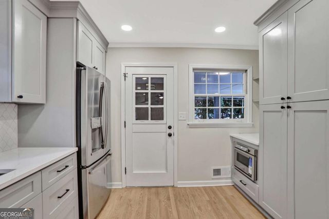 2906 Cartwright Drive, Decatur, GA 30033