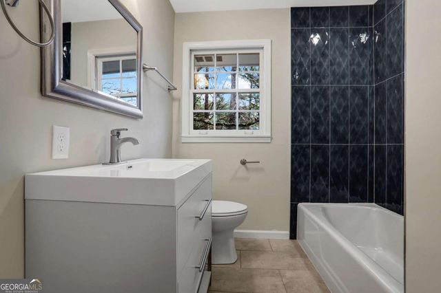 2906 Cartwright Drive, Decatur, GA 30033